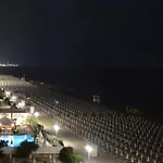 * Luxury Penthouse * Facing The Sea Wifi + Park