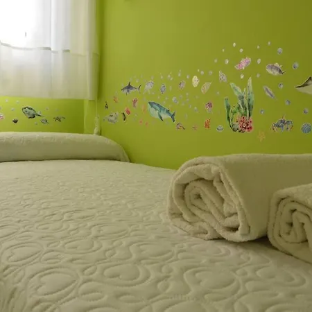 Apartment * Luxury Penthouse * Facing The Sea Wifi + Park *