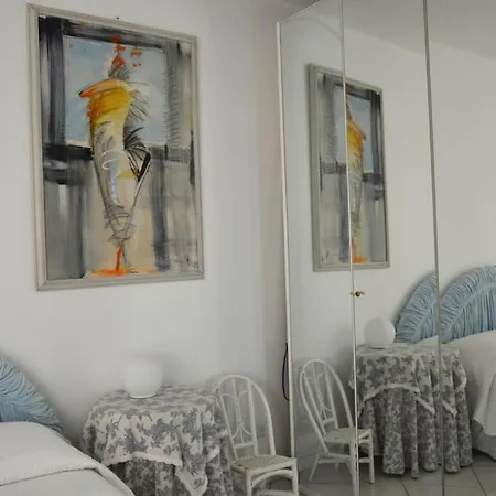 Apartment * Luxury Penthouse * Facing The Sea Wifi + Park *