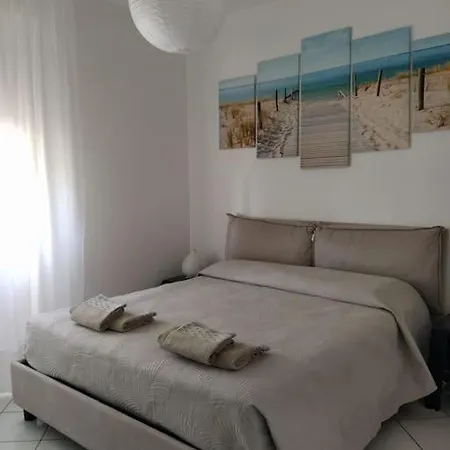 * Luxury Penthouse * Facing The Sea Wifi + Park Apartment *