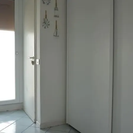 * Luxury Penthouse * Facing The Sea Wifi + Park Appartamento
